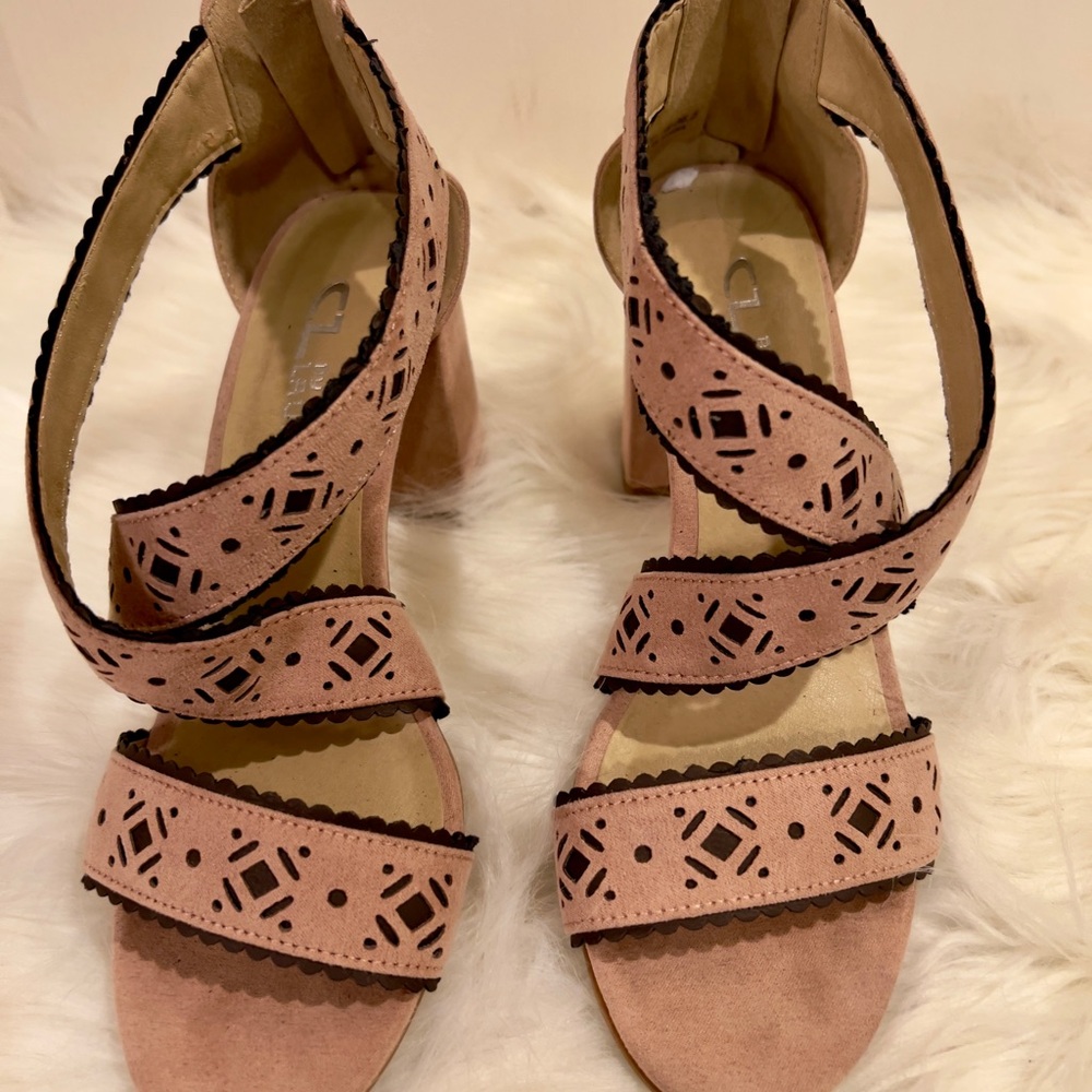 CL Laundry Dusty Rose Suede Heeled Sandals with cut-out details.  Size 6